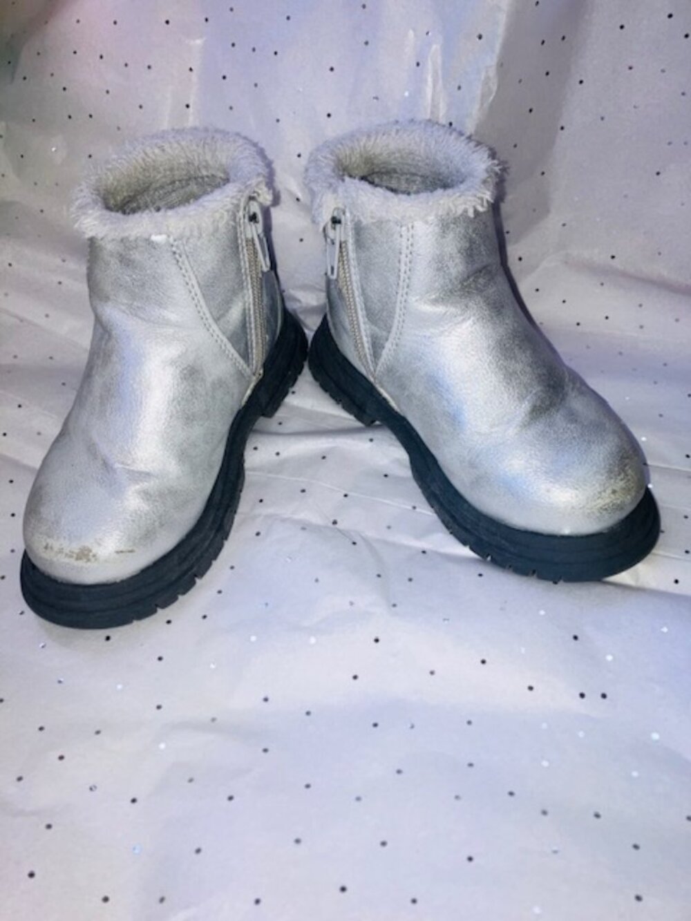 OshKosh B'gosh Silver‎ Kids Combat Boots EUC!!! Size 8